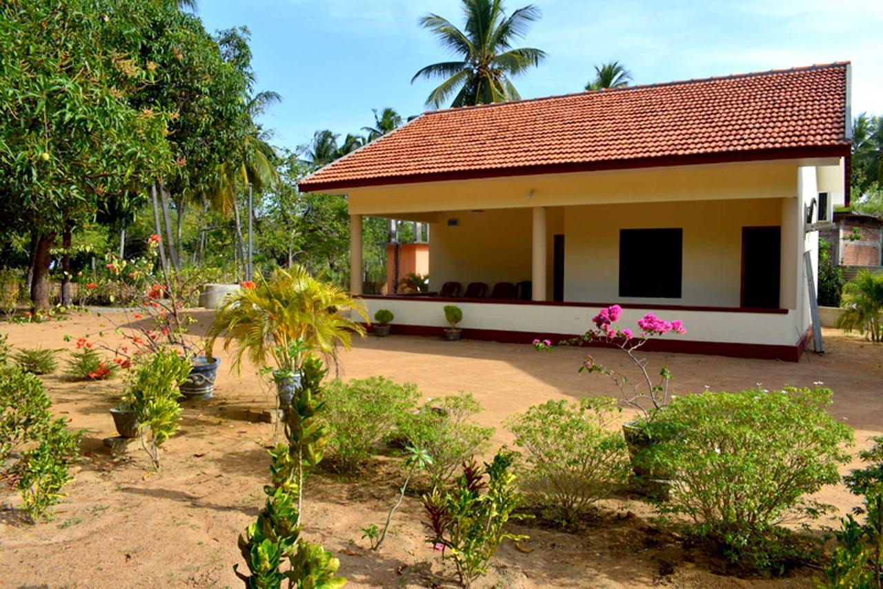 Yaswi Guest House Passikudah Экстерьер фото