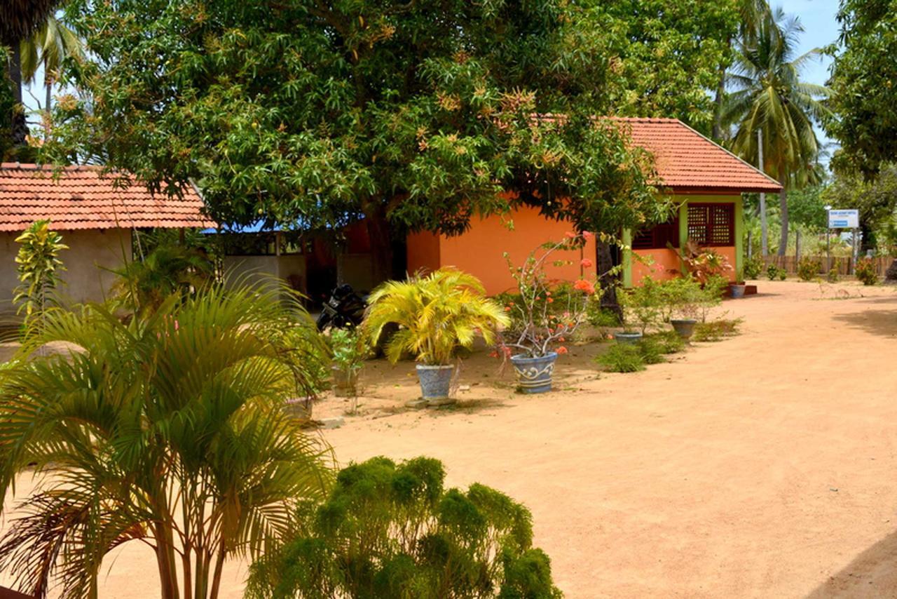 Yaswi Guest House Passikudah Экстерьер фото