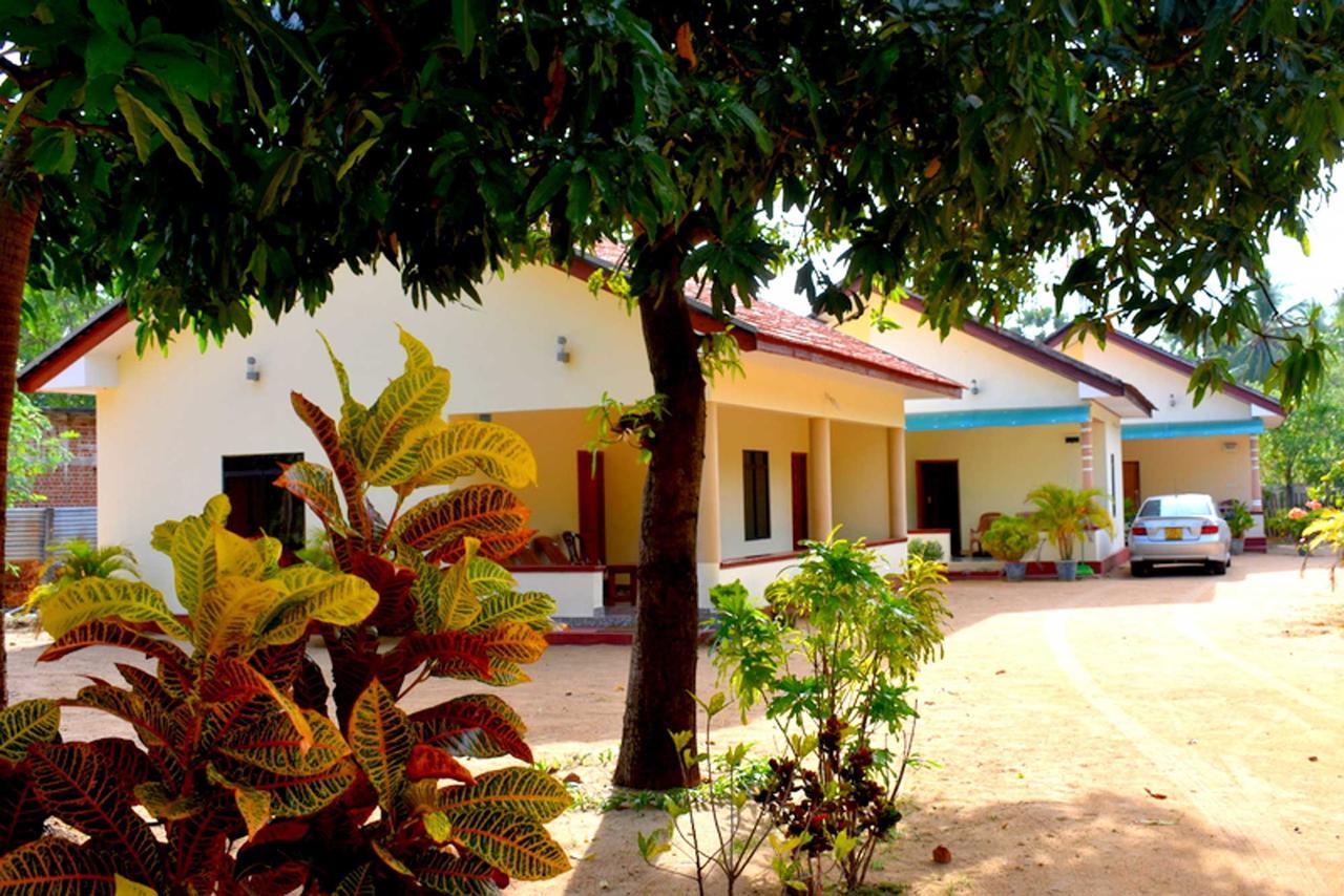 Yaswi Guest House Passikudah Экстерьер фото