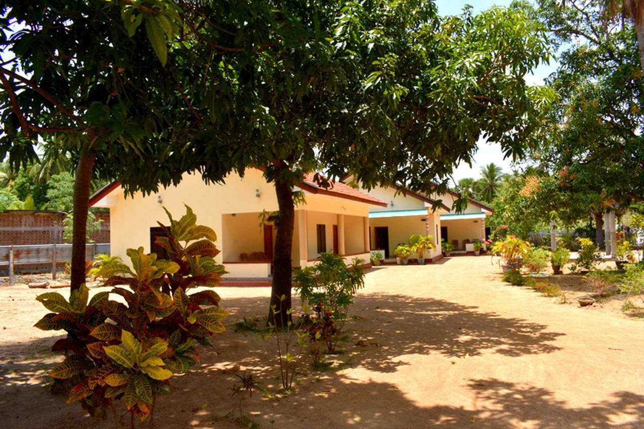 Yaswi Guest House Passikudah Экстерьер фото