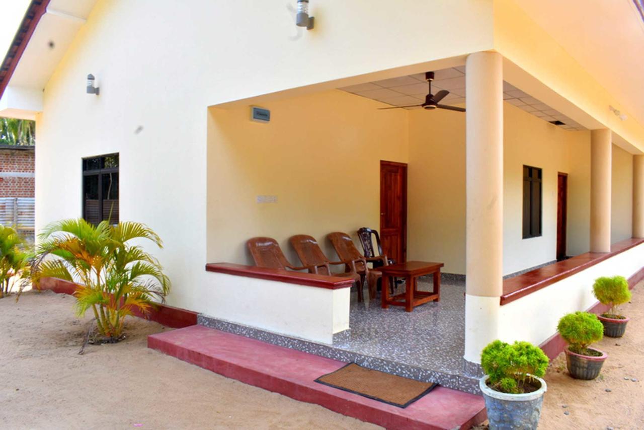 Yaswi Guest House Passikudah Экстерьер фото