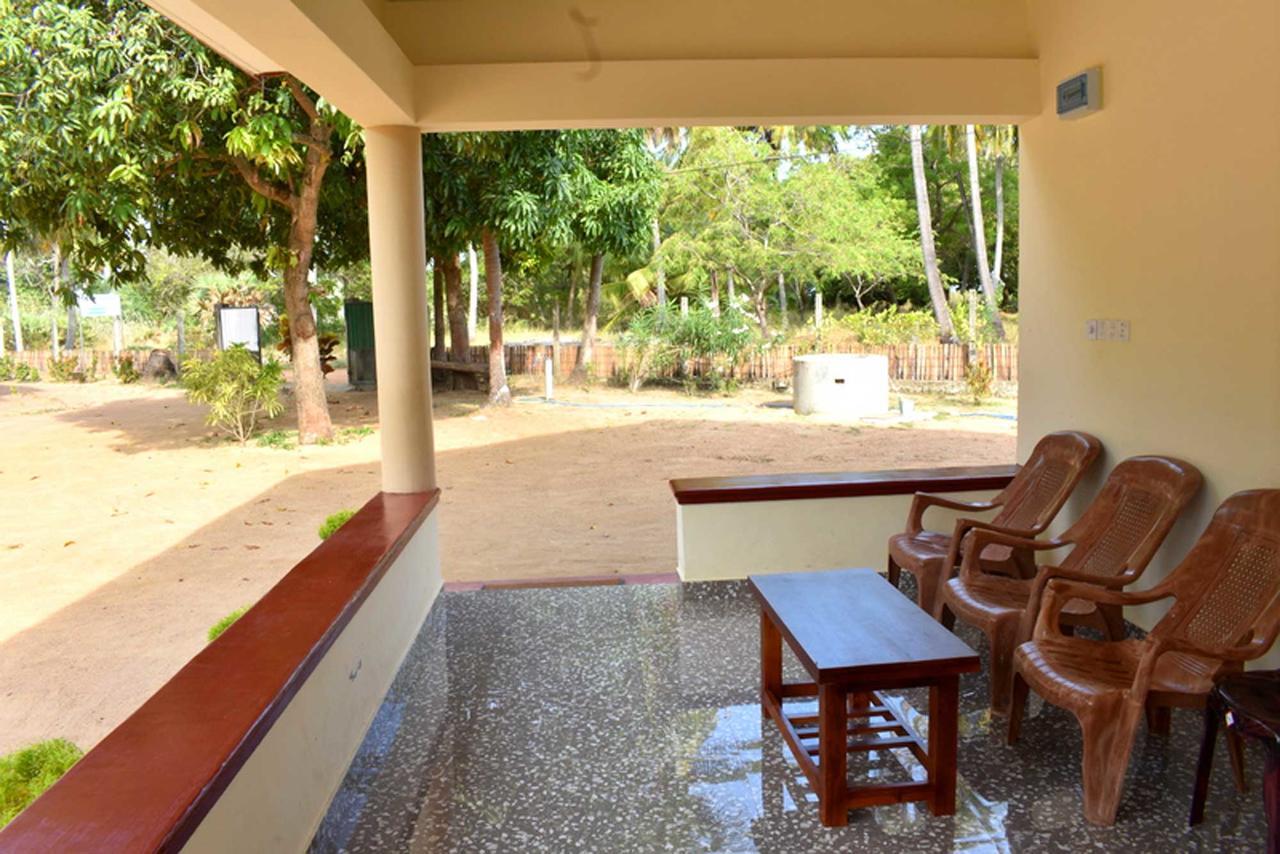 Yaswi Guest House Passikudah Экстерьер фото